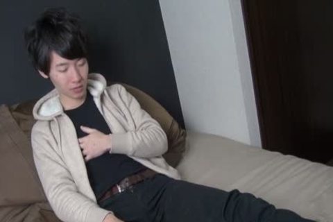 asian teen gets oral-sex