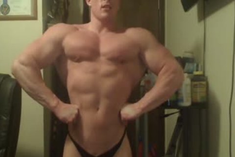Muscle fellow Showing Off In underclothing