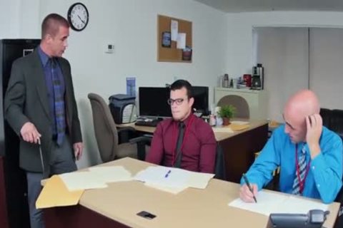 3some With giant dicks In The Office