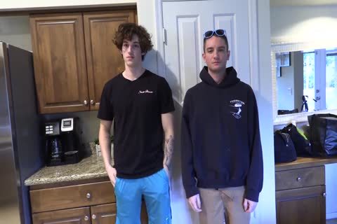 Midwest College Frat ramrod hammers homosexual man
