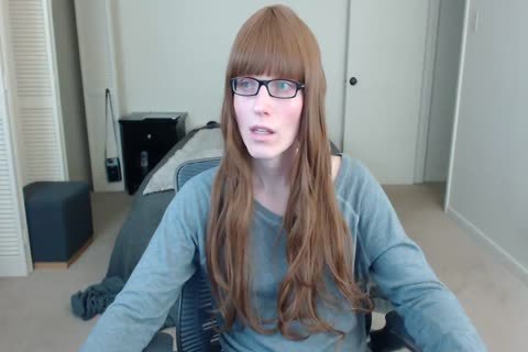 Crossdressers hammer unfathomable