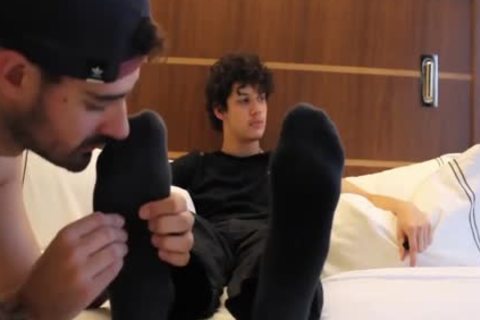 hairy yummy Feet