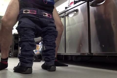 Two charming schlongs pound Bb In The Kitchin Where One Works As