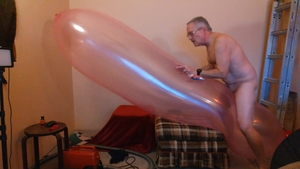 Balloonbanger 83) Ride Hump Pop big Blimp Balloon!