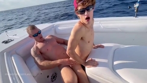 hairy boy - Ep.14 - A hairy boy At The Sea