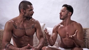 7d83b07150ee4bae38ef4eaf03a43e0c.mp4