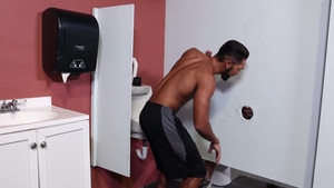 Pride Studios: Kissing Under Gloryhole