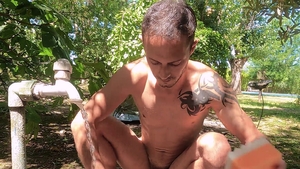 Latin Leche: Muscular DILF Takes Control