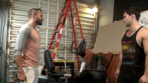 Extra Big Dicks: Aspen Jogs, Meets Braxton: Fucky Business
