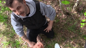 Czech Hunter: Whoring Around In The Bushes, But Not Too Deep