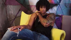 HotAFmen: Whipping His Shirt Off
