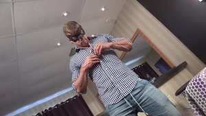 maskurbate: Introducing Big-Boned Brad in 4K